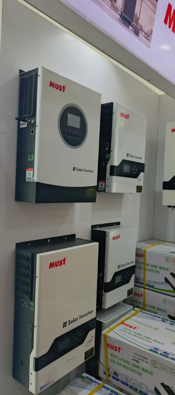 Smart Energy Solutions: Solar Inverters & Battery Management Systems